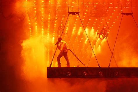 Kanye Wests Tour Stage Design Timeline Hypebeast