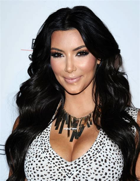 image world actress kim kardashian is a most popular hollywood sexy actrees