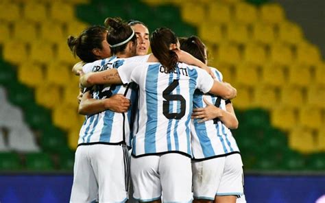 Argentina Goleó A Perú Y Festejó En La Copa América Femenina Cielosport