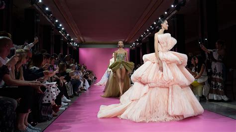 every jaw dropping runway look from paris haute couture fashion week stylecaster