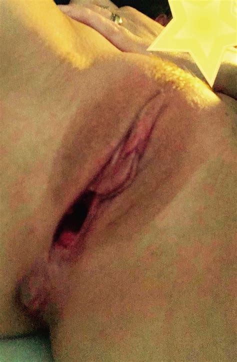 Suck My Swollen Clit Porn Pic