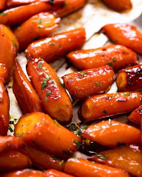 Cooked to a delicious and tender perfection, these honey garlic butter roasted carrots make an excellent side dish and take only 10 minutes to prep! Glazed Carrots | Keto Recipes