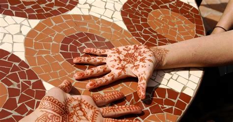 A Guide To Moroccan Henna Traditions Tattoos For Hands