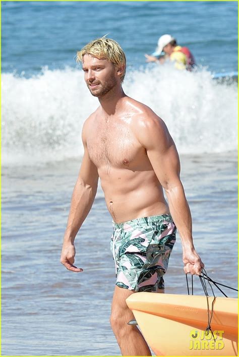 patrick schwarzenegger shows off fit physique during beach day in maui photo 4691075 patrick