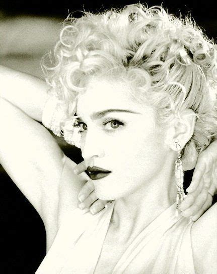 Madonna Vogue 1990 Madonna Vogue Madonna Photos Lady Madonna