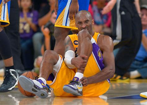 Lakers Kobe Bryant Tears Achilles Tendon Ending His Season The New