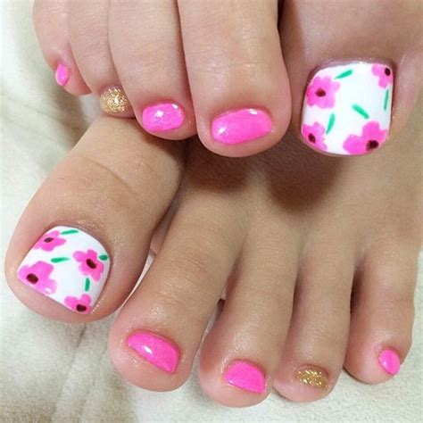 51 Adorable Toe Nail Designs For This Summer Stayglam