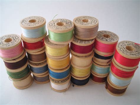 27 Vintage Wooden Spools Belding Corticelli Silk Thread Etsy Wooden