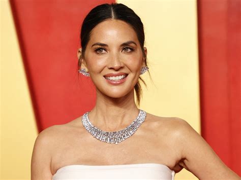 Olivia Munn Underwent Double Mastectomy After Breast Cancer Diagnosis