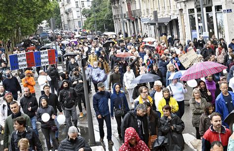 Lyon En Direct Manifestations Contre Le Pass Sanitaire Sept