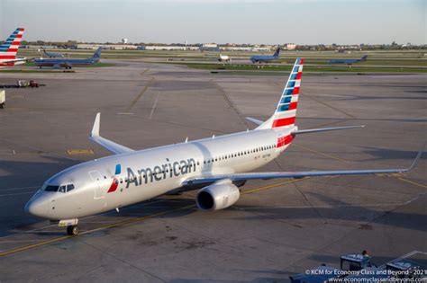 Airplane Art American Airlines Boeing 737 800 Taxiing At Chicago O