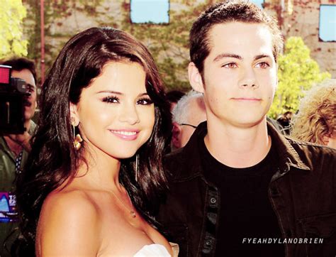 Selena Gomez The Scene Dylan Obrien Conoce A Selena En Los TCA
