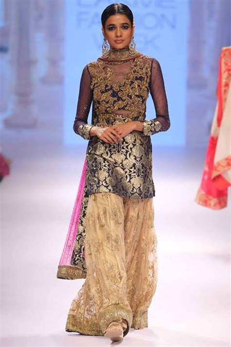 Neeta Lulla Pakistani Bridal Couture Girls Fancy Dresses Pakistani Dresses