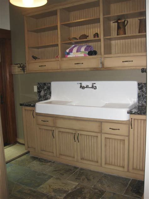 When your bathroom is short on space, the right vanity can help you live larger within your limited square footage. 18 Savvy Bathroom Vanity Storage Ideas | HGTV
