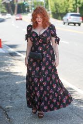 Christina Hendricks Instyle S Day Of Indulgence Party In Brentwood