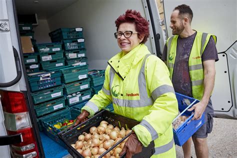 Redistributing Surplus Food To Charities Saves The Uk Economy £51