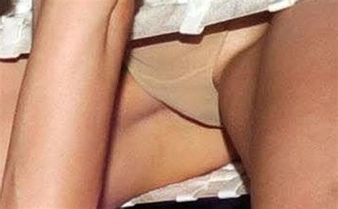 Paris Hilton Pussy Lip Slip And Nicky Hilton Panty Upskirt Taxi