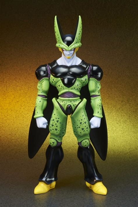 Super battle, after goku defeats cell, he gives him a senzu bean and allows him to live, cell promising to return and win. X PLUS Gigantic Series Dragon Ball Z Cell Complete Form PVC Figure | Figures & Plastic Kits ...
