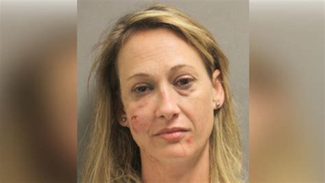 Texas Woman Accused Of Biting Off Womans Nose Swallowing It Iheart