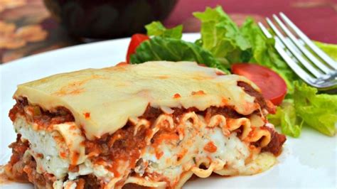 Classic And Simple Meat Lasagna Recipe