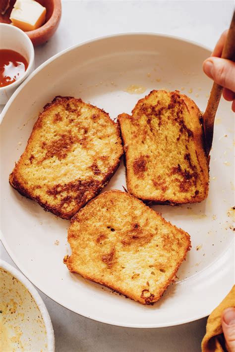 Easy Vegan French Toast 10 Minutes Minimalist Baker Recipes