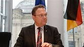 Deutscher Bundestag - Hans-Peter Friedrich leitet den Geschäftsordnungs ...