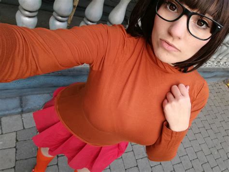 48 Best Velma Dinkley Images On Pholder Scoobydoo Cosplayers And Pics