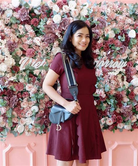 Kata kata keren buat status fb dan wa. Foto Keren Untuk Profil Wa Perempuan Korea / Foto Kartun ...