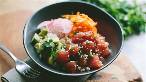 Traditional forms are aku (skipjack tuna) and heʻe (octopus). The 6 Authentic Poke Bowl Recipes to Add to Your Cooking ...