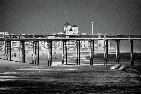 Ocean City Fishing Pier In January Black And White Photograph By Bill