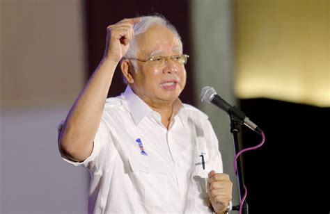Assets attracting foreign investors to malaysia are location, cultural ties with singapore and taiwan, its economic and political stability, an increasingly competent labor force, and good infrastructure. Najib: Malaysia's success key to attracting foreign ...
