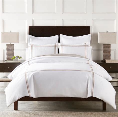 Mondaymood A Well Made Bed Of Bright White Sets The Tone For The Week