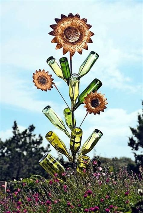 40 Amazing Wine Bottle Sculptures Ideas For Home Weinflasche Garten