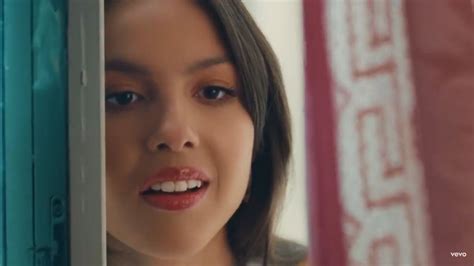 Olivia Rodrigo Deja Vu Music Video 4121 Olivia Dejavu Wild Hair