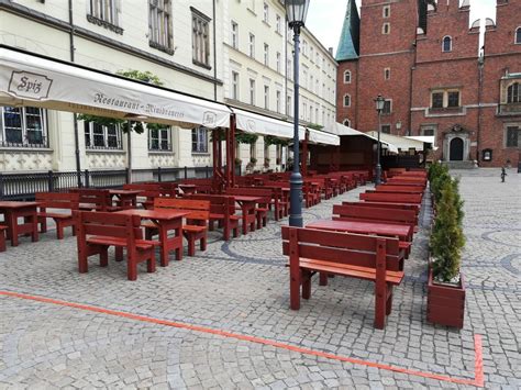 Restauracje We Wrocławskim Rynku Gotowe Na Otwarcie ZdjĘcia Wrocław