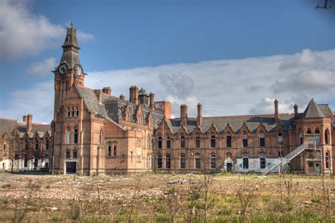 Old Abandoned Hospital Manchesterstockport Uk 3893px × 2599px R