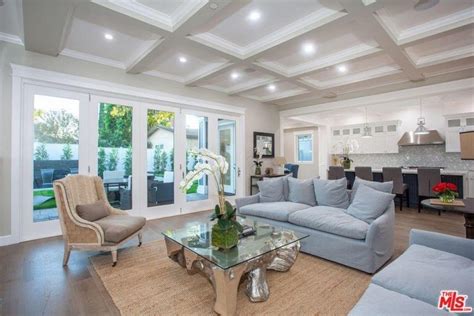 Ne Yo Just Bought A 19 Million Home In Sherman Oaks And You Can Take A Look Inside Sherman