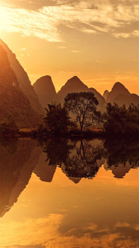 Sunset View Of Li River Yangshuo Guangxi China Windows Spotlight