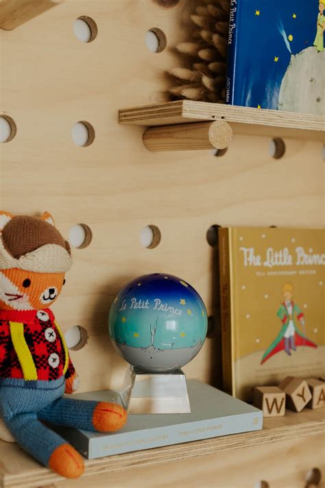 The Little Prince B612 Mova Globe