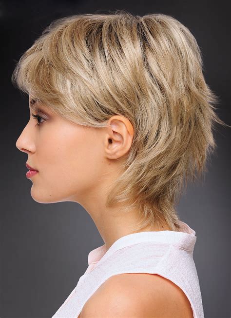 Fashionable Short Cut Blonde Synthetic Hair Ladies Wigs