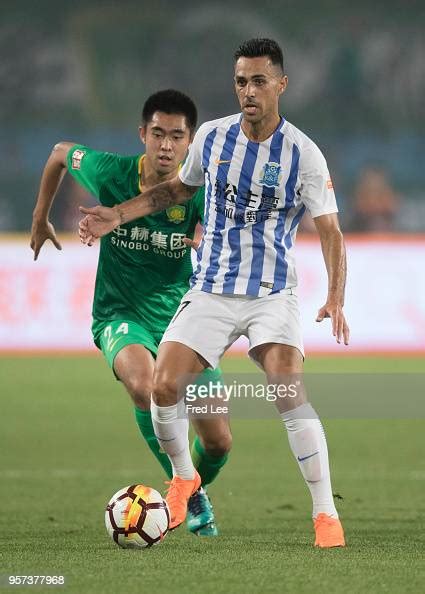 Eran Zahavi Of Guangzhou Randf In Action During 2018 China Super League