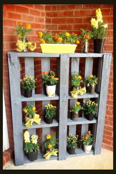 15 shipping pallet projects for the diy home. Pallet Projects - 19+ Clever, Crafty and Easy DIY Pallet ...