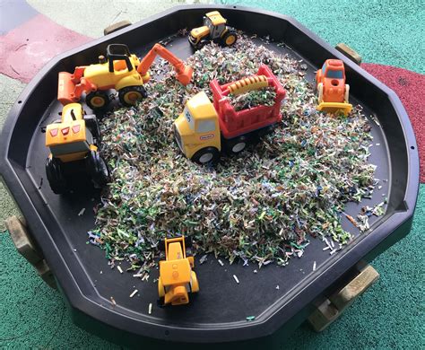 If you can do this, this is the easiest way to keep up with your shredding pile. Shredded paper messy play | Tuff tray ideas toddlers, Toys ...