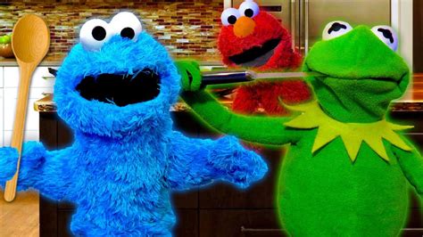 Elmo Ruins Cookie Monster And Kermit The Frogs Cooking