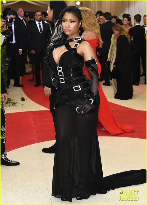 Nicki Minaj Shows Off Her Assets At Met Gala 2016 Photo 3646357 Nicki Minaj Photos Just