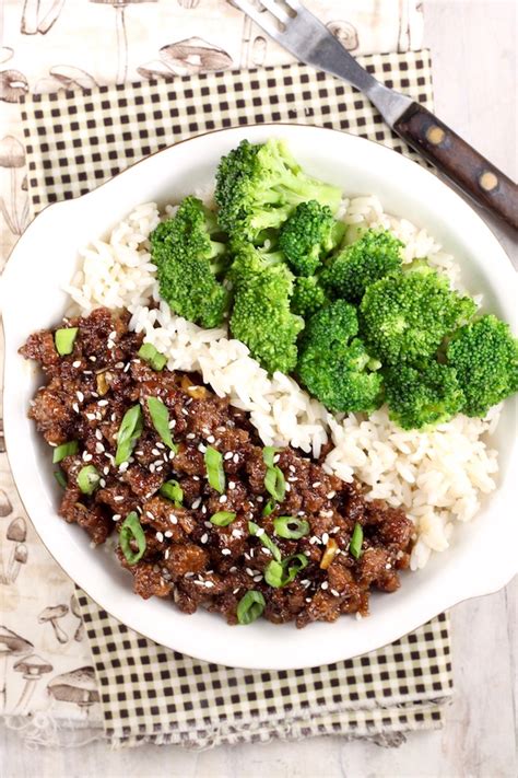 Whisk together the beef broth and cornstarch until the cornstarch is completely dissolved. Easy Korean Ground Beef and Broccoli - Miss in the Kitchen