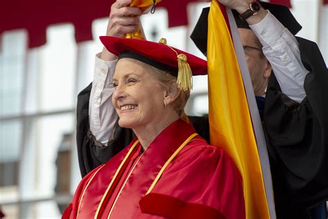 136th Usc Commencement Ceremony Usc Alumna Cindy Hensley M Flickr