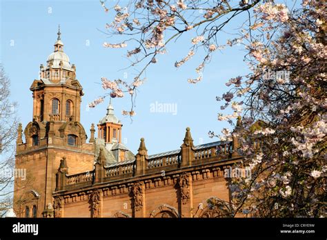 Kelvingrove Art Gallery And Museum Glasgow In Spring Glasgow West End