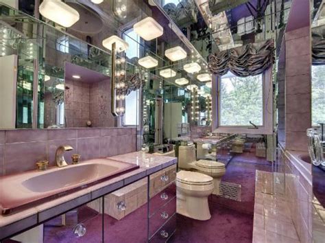 8 Of The Worst Real Estate Photos Of 2016