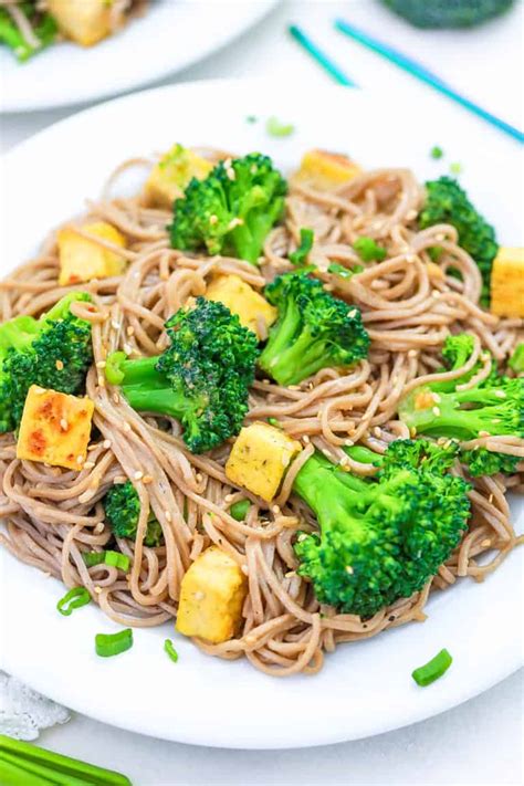 Healthy Food Tofu Broccoli With Sesame Noodles Healthy And Vegan